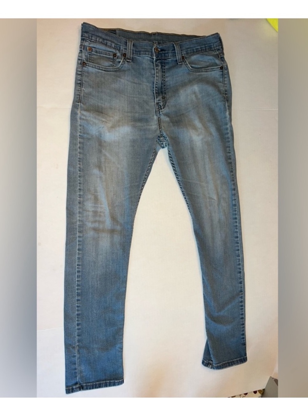 Levi's 510 33 x 32 Jeans in Light Blue Wash